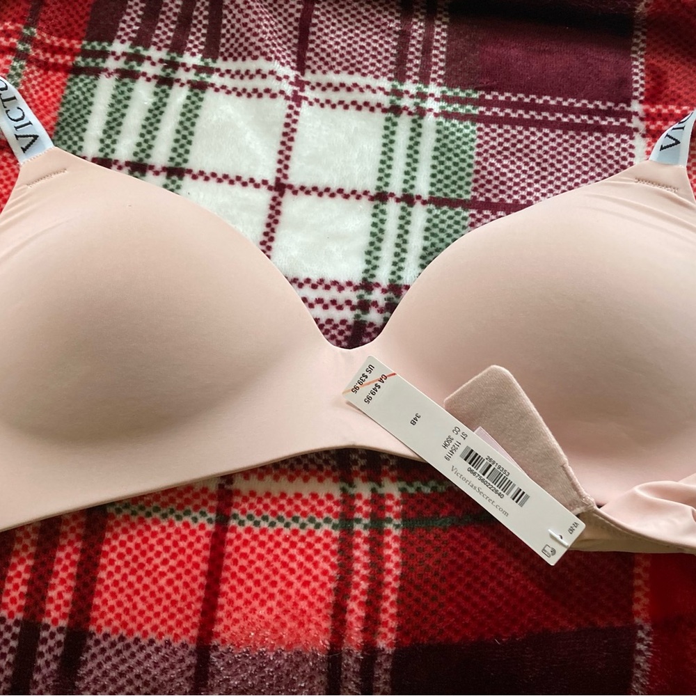 34B Victoria’s Secret New light padding